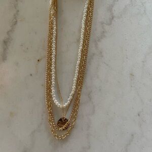 Elegant Gold and White Pearl Necklace